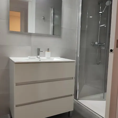 Centrico A 150 Metros De La Playa *